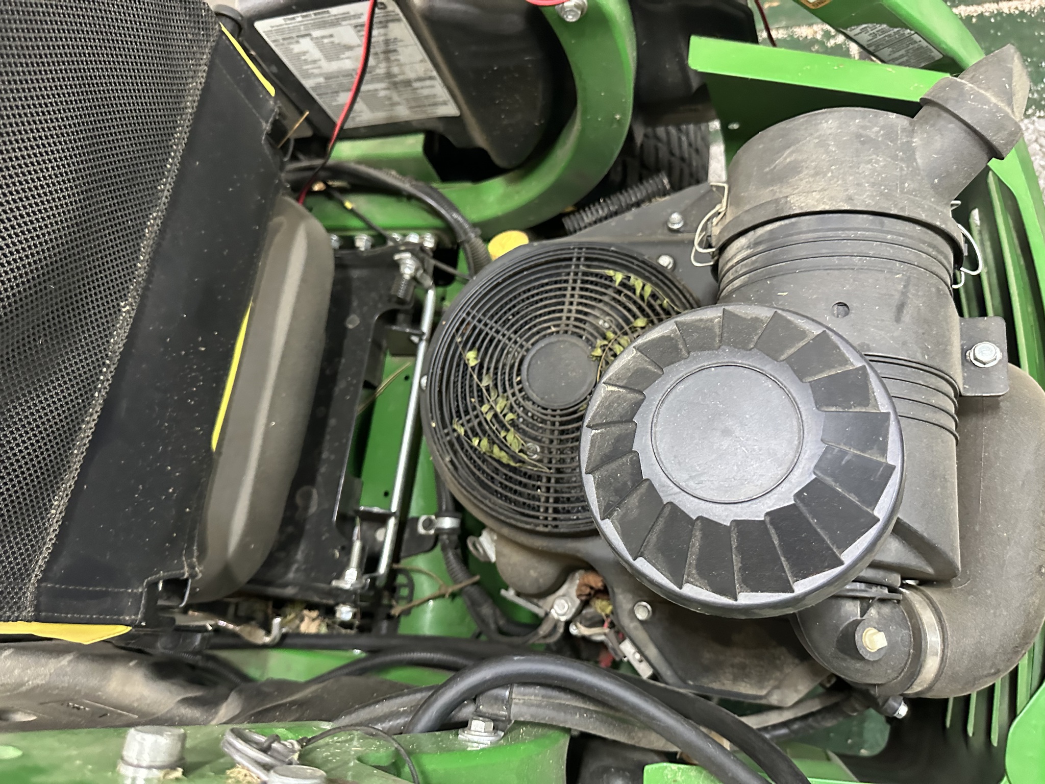 2022 John Deere Z930R Image 5