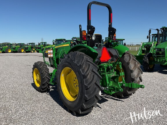 Photo of 2024 John Deere 5067E