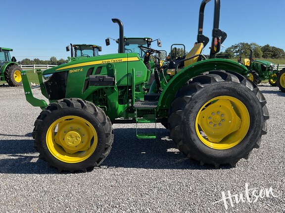 Photo of 2024 John Deere 5067E
