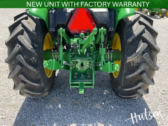 Photo of 2024 John Deere 5067E