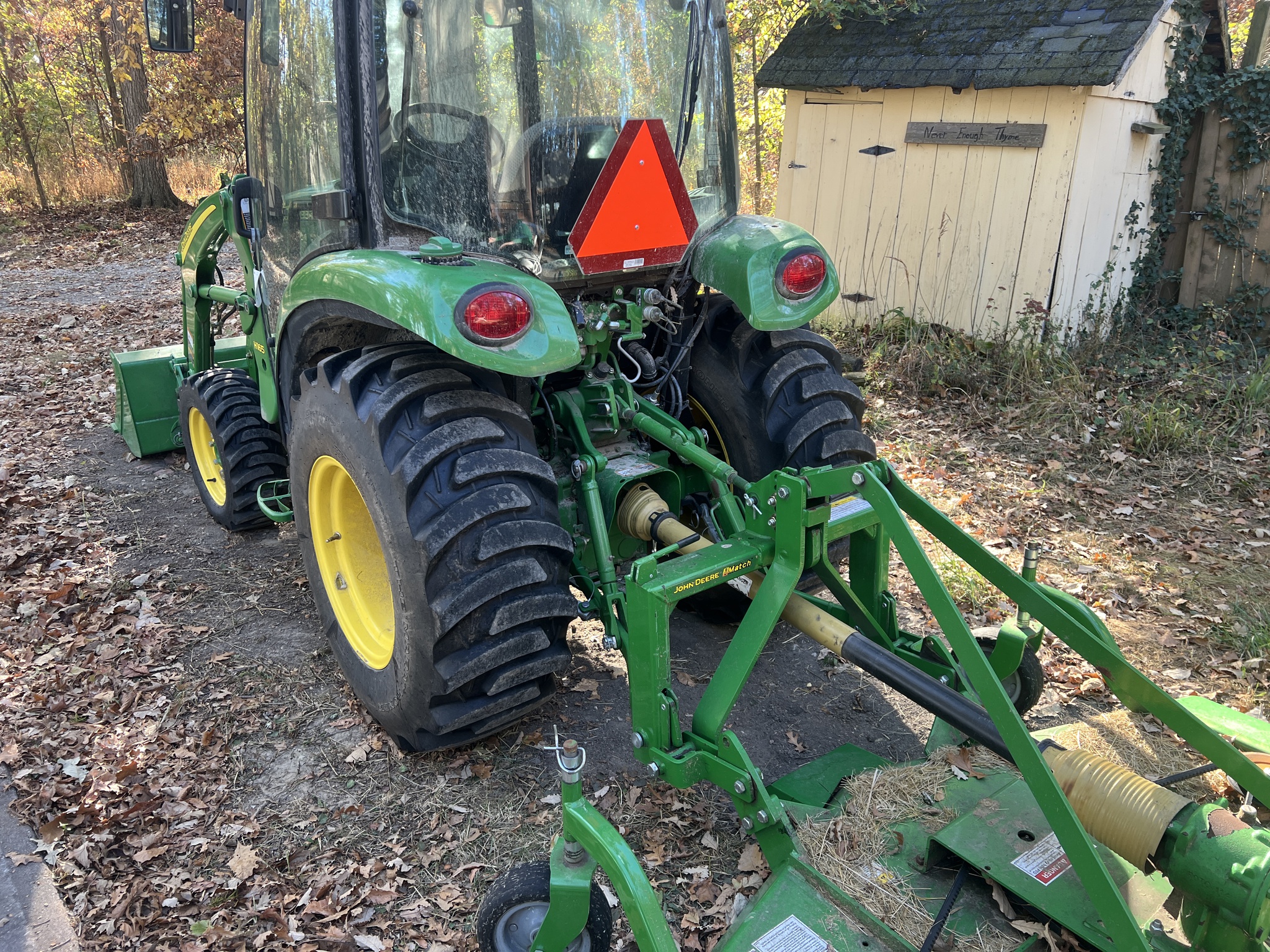 2016 John Deere 3039R Image 4
