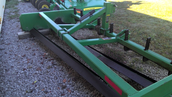 2019 Frontier LP1210