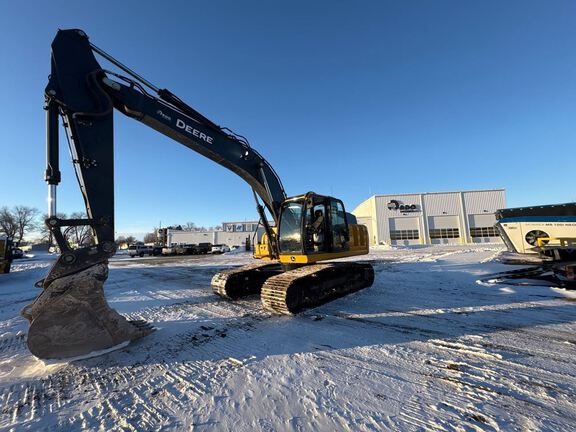 2023 John Deere 210 P-Tier