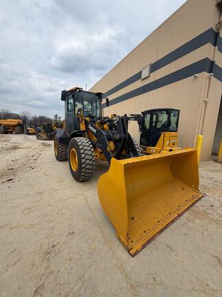 Photo of a 2025 John Deere 444 G