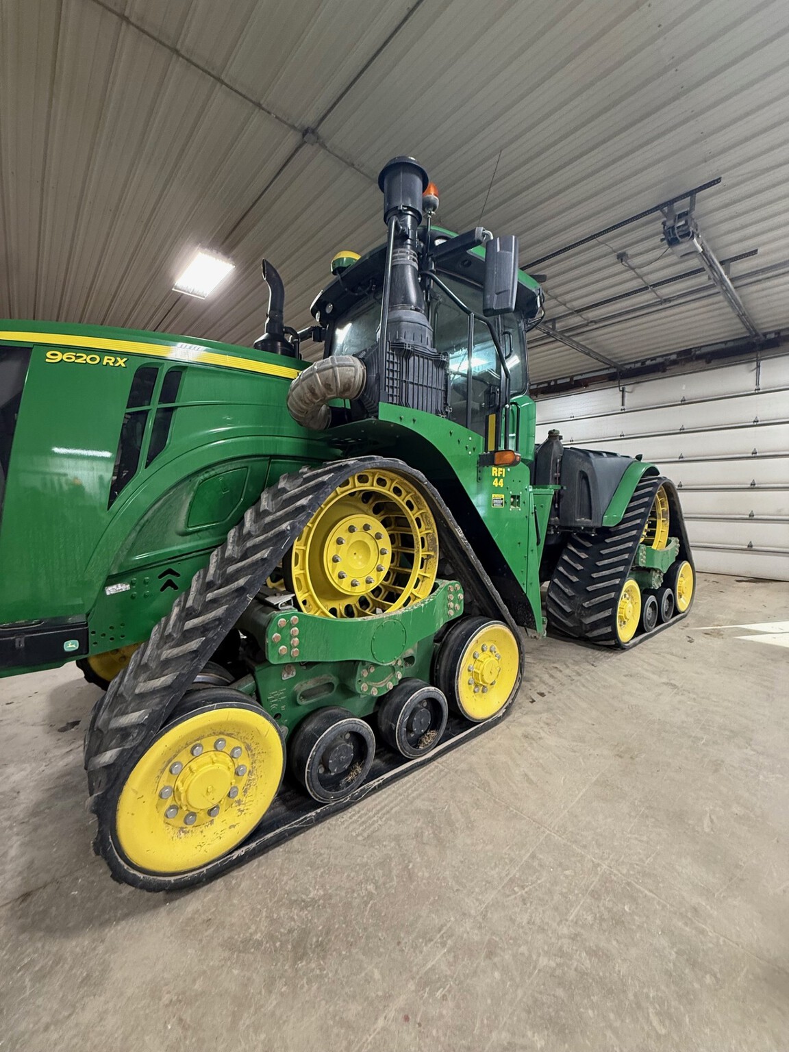 2017 John Deere 9620RX Image 11