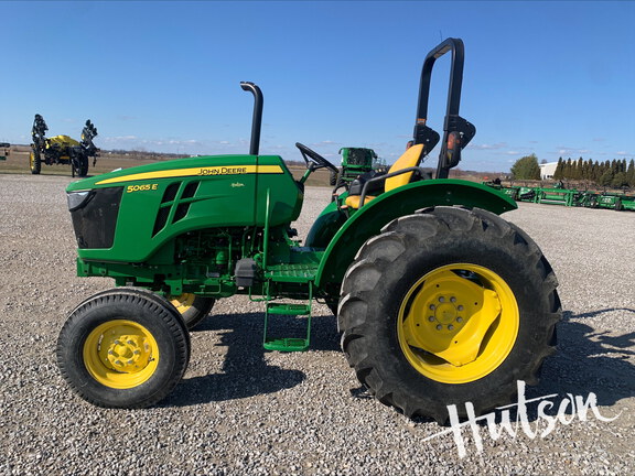Photo of 2022 John Deere 5065E