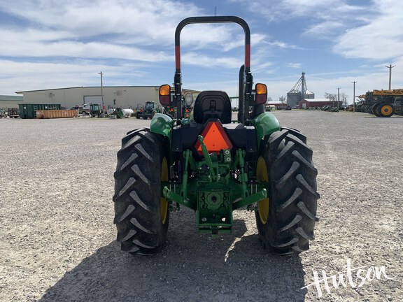 Photo of 2022 John Deere 5065E
