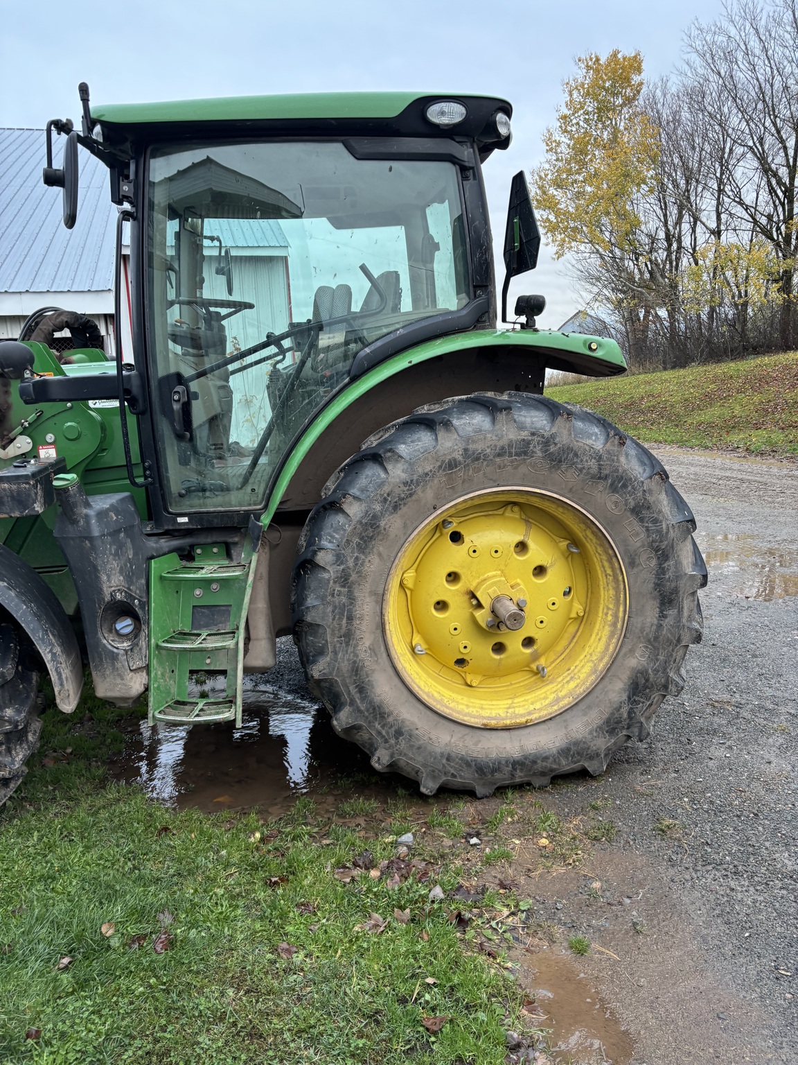 2021 John Deere 6130R Image 2