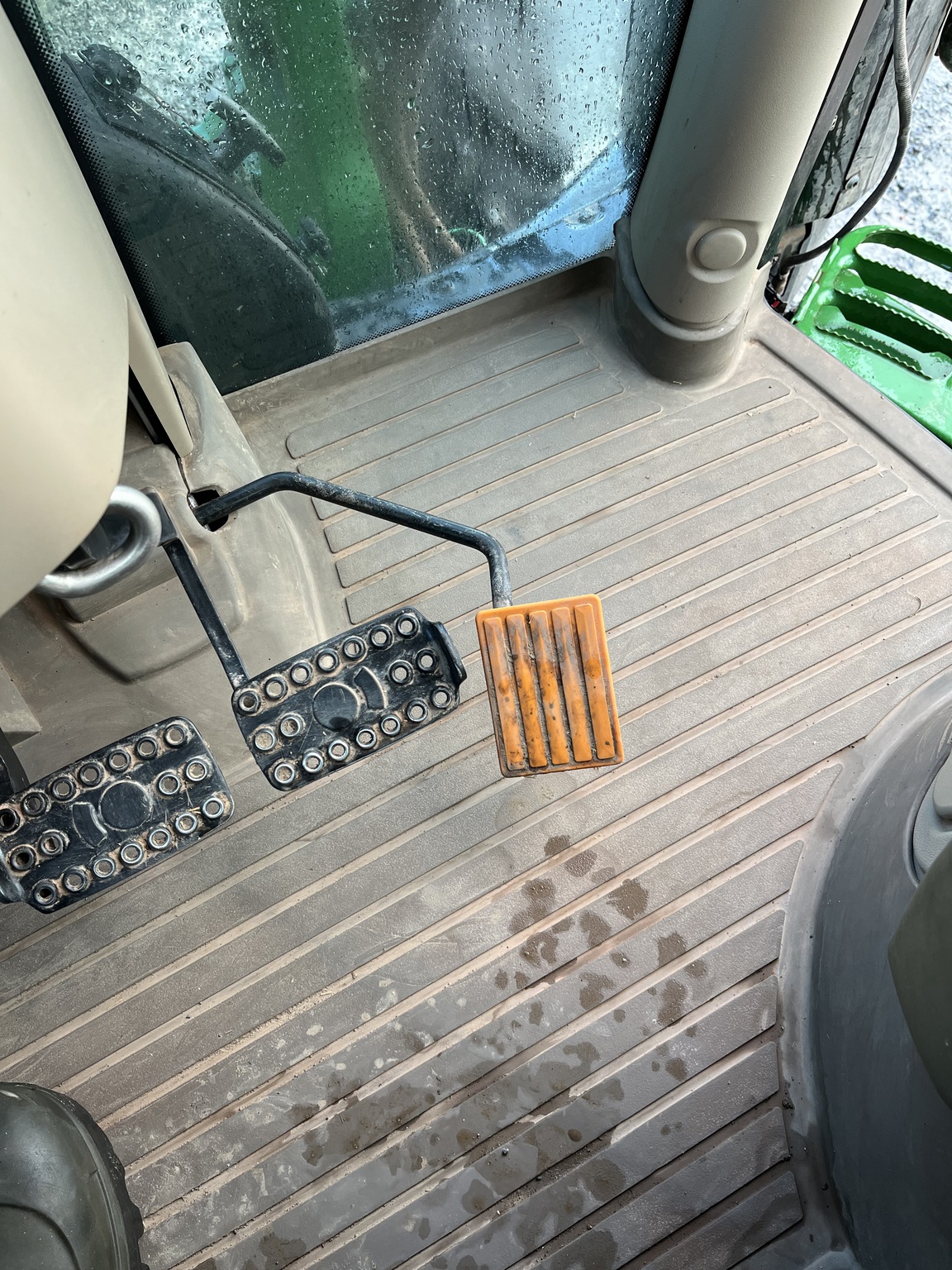 2021 John Deere 6130R Image 13