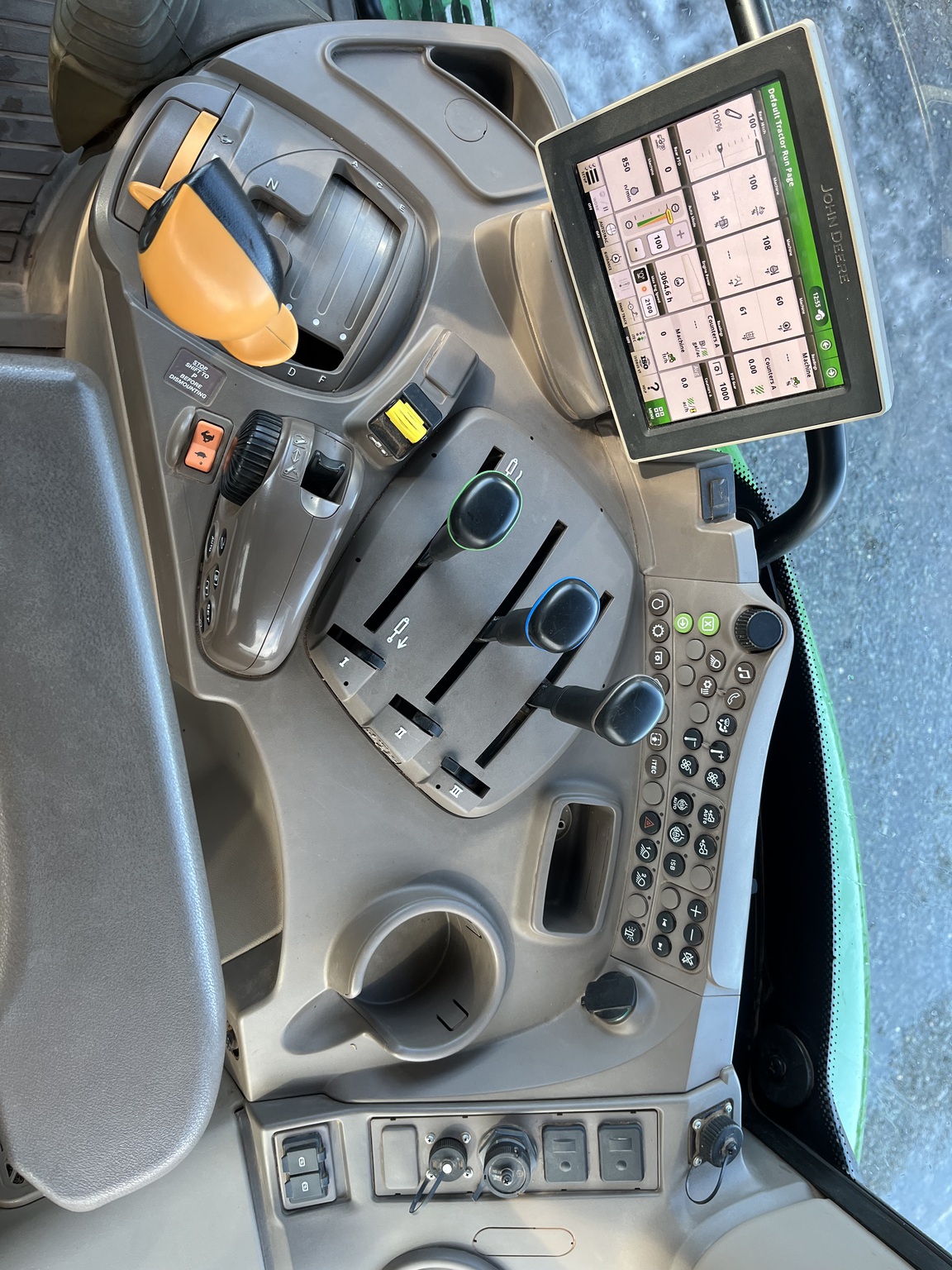 2021 John Deere 6130R Image 16