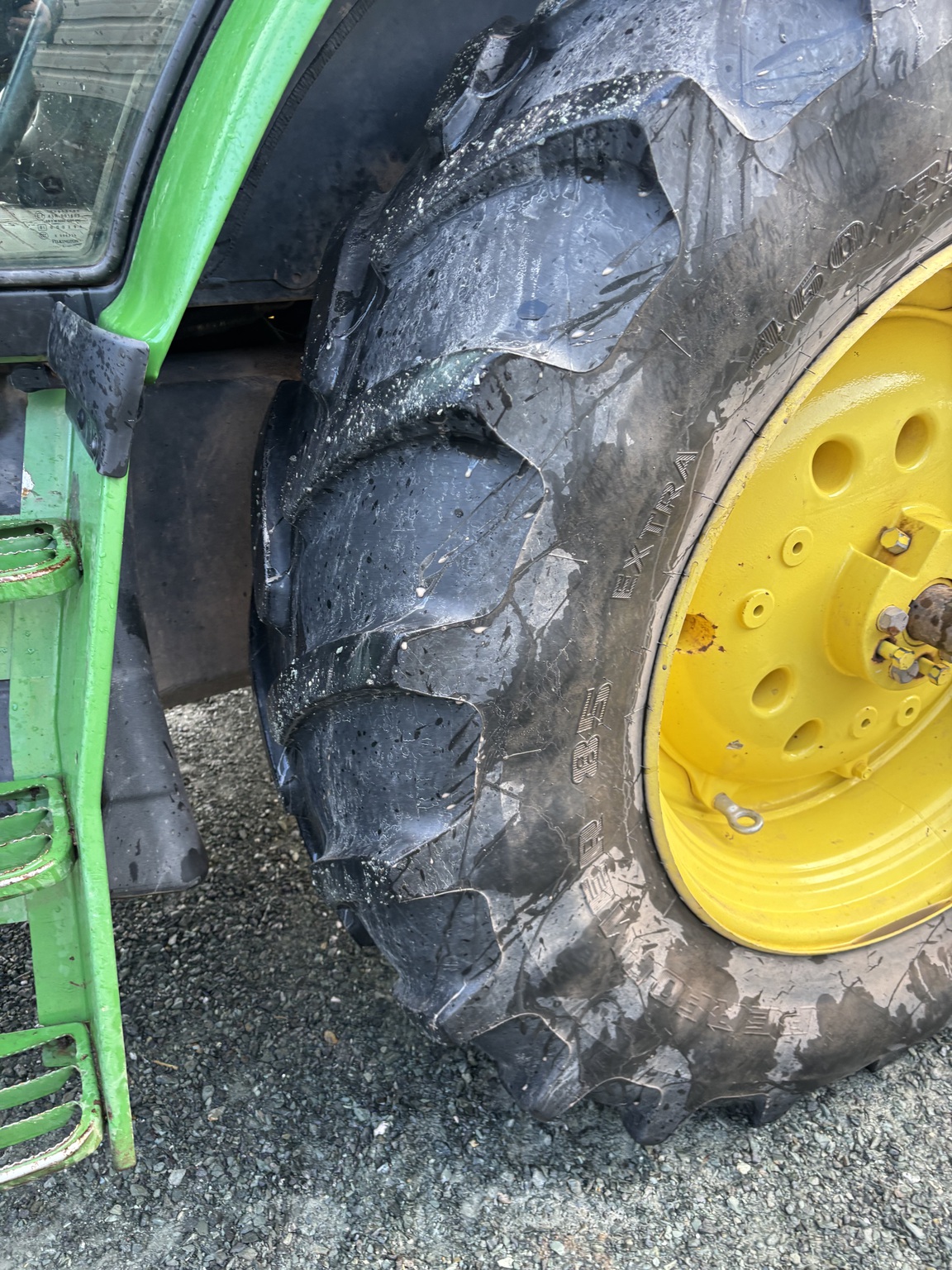 2021 John Deere 6130R Image 10