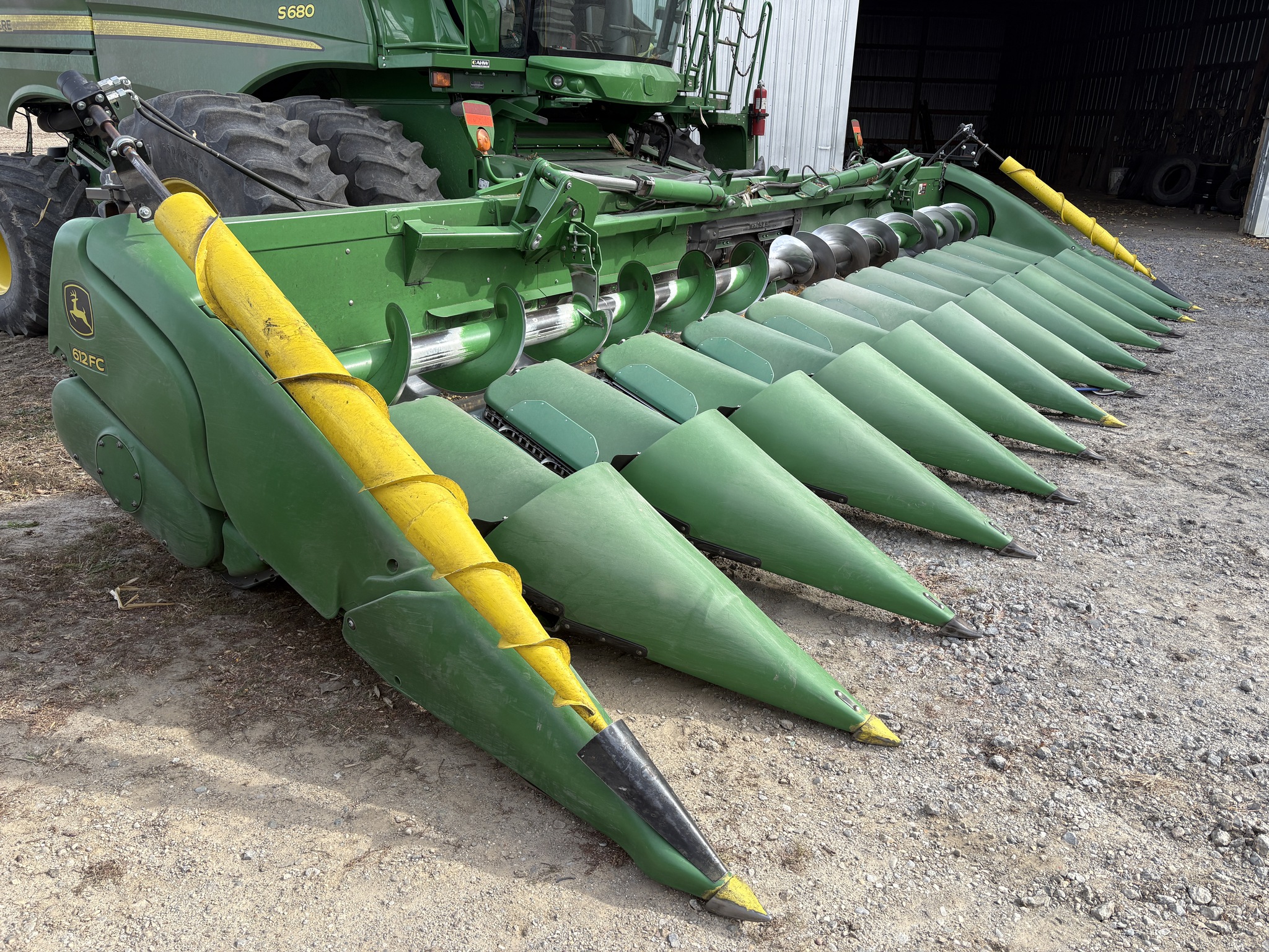 2017 John Deere 612FC Image 1