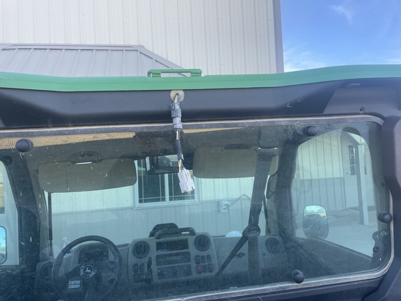 2022 John Deere XUV 835R - Photo12