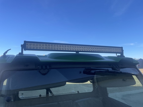 2022 John Deere XUV 835R - Photo8