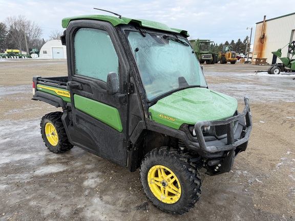  John Deere XUV 835R