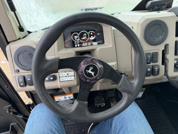 2022 John Deere XUV 835R - Photo21