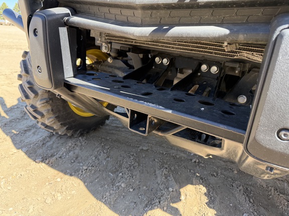 2022 John Deere XUV 835R - Photo17