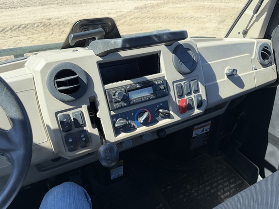 2022 John Deere XUV 835R - Photo23