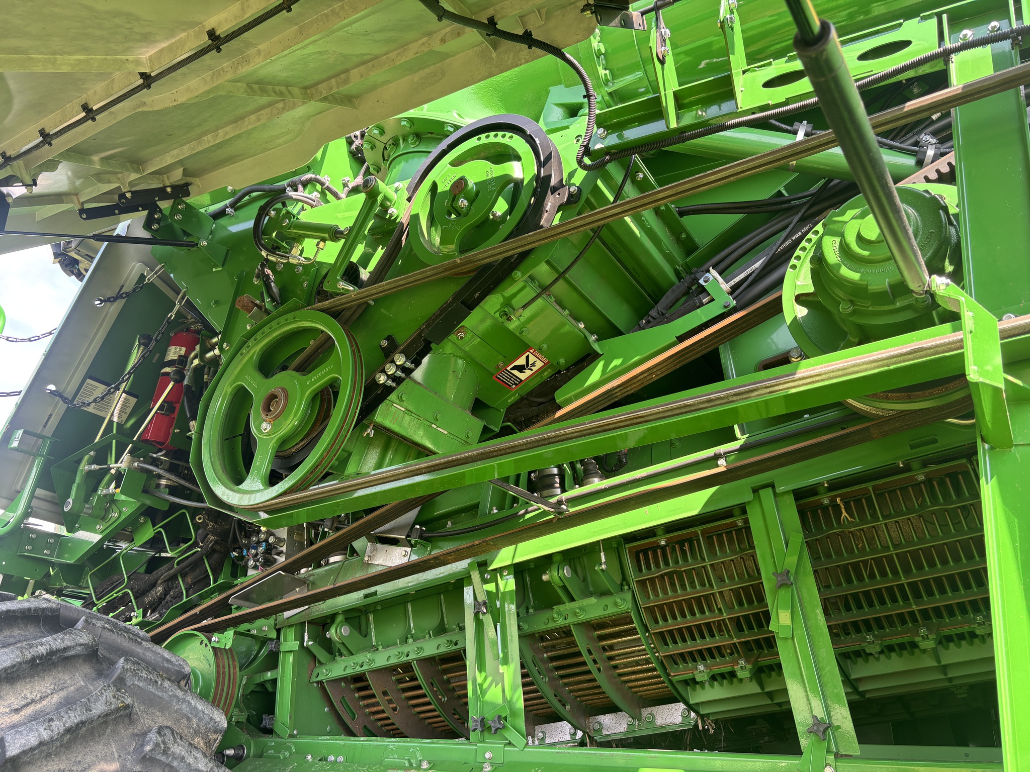 Used 2022 John Deere X9 1000 Combines at Koenig Equipment in Oxford, OH - PhotoXL20