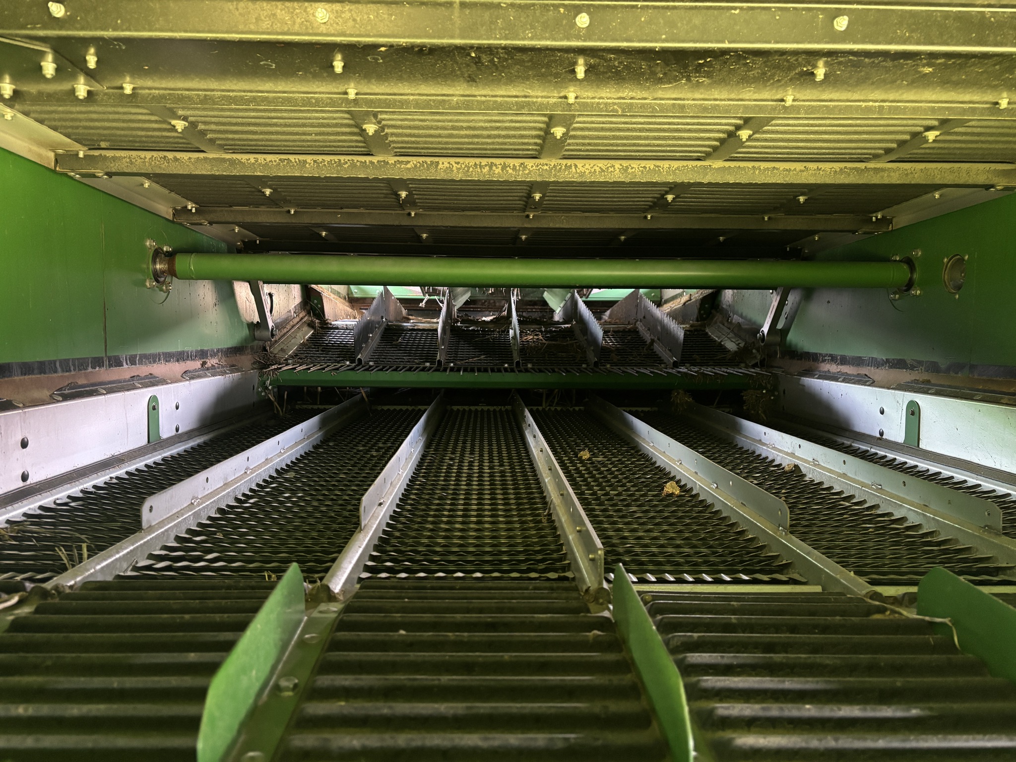 Used 2022 John Deere X9 1000 Combines at Koenig Equipment in Oxford, OH - PhotoXL29