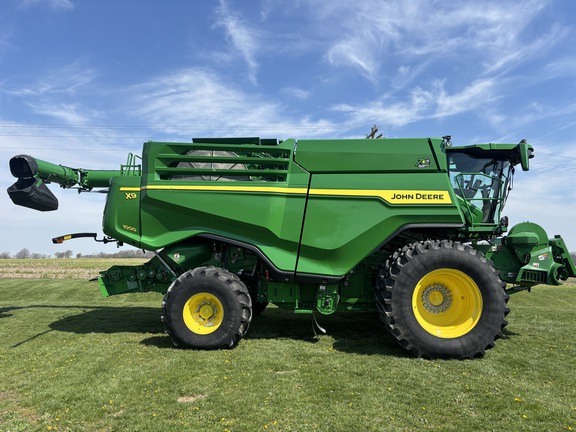 Used 2022 John Deere X9 1000 Combines at Koenig Equipment in Oxford, OH - Photo6