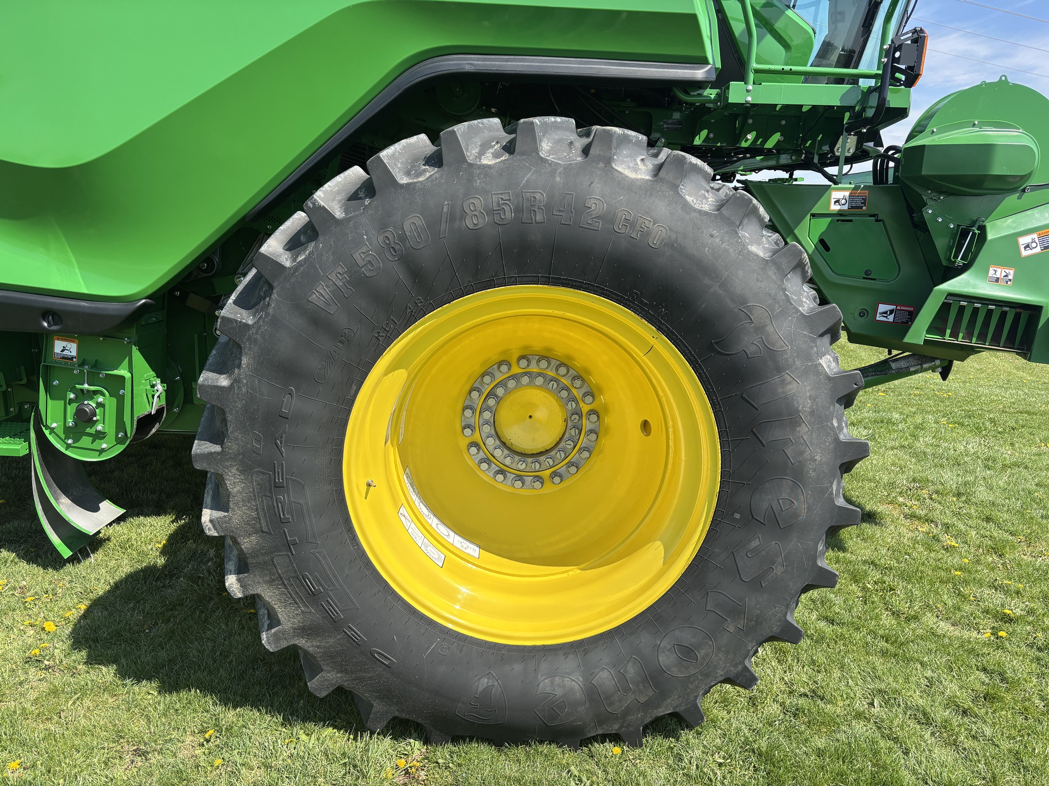 Used 2022 John Deere X9 1000 Combines at Koenig Equipment in Oxford, OH - PhotoXL14
