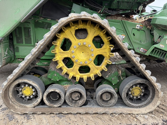 Photo of 2023 John Deere X9 1100