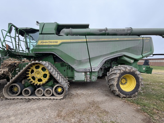 Photo of 2023 John Deere X9 1100
