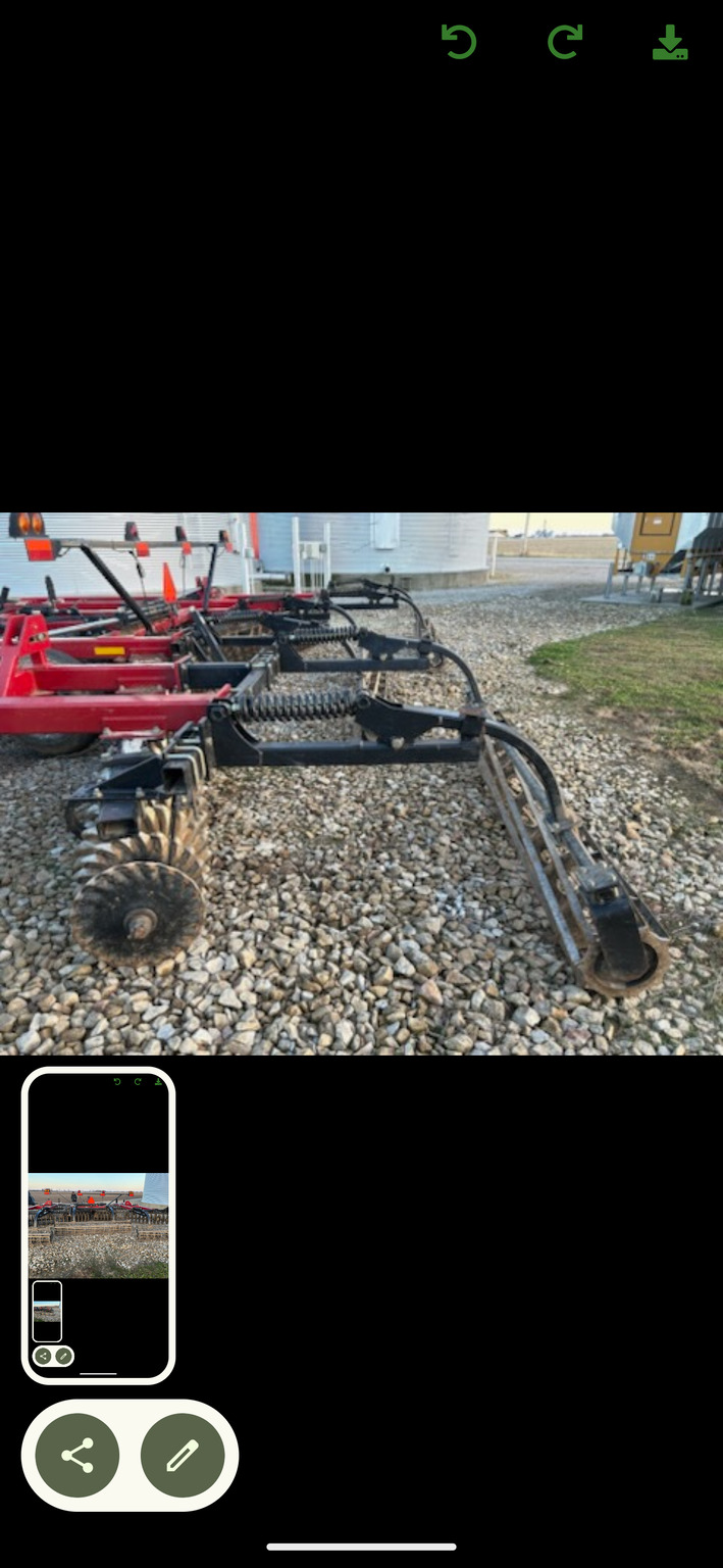 Case IH 330 Image 16