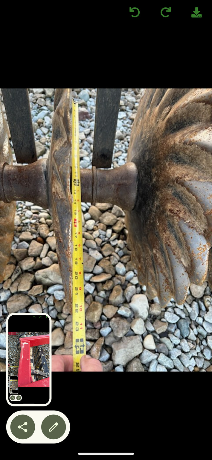 Case IH 330 Image 11