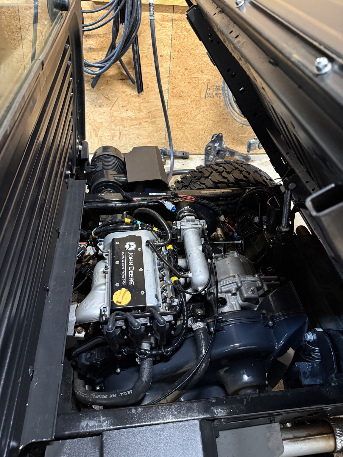 2023 John Deere 835MH Image 2