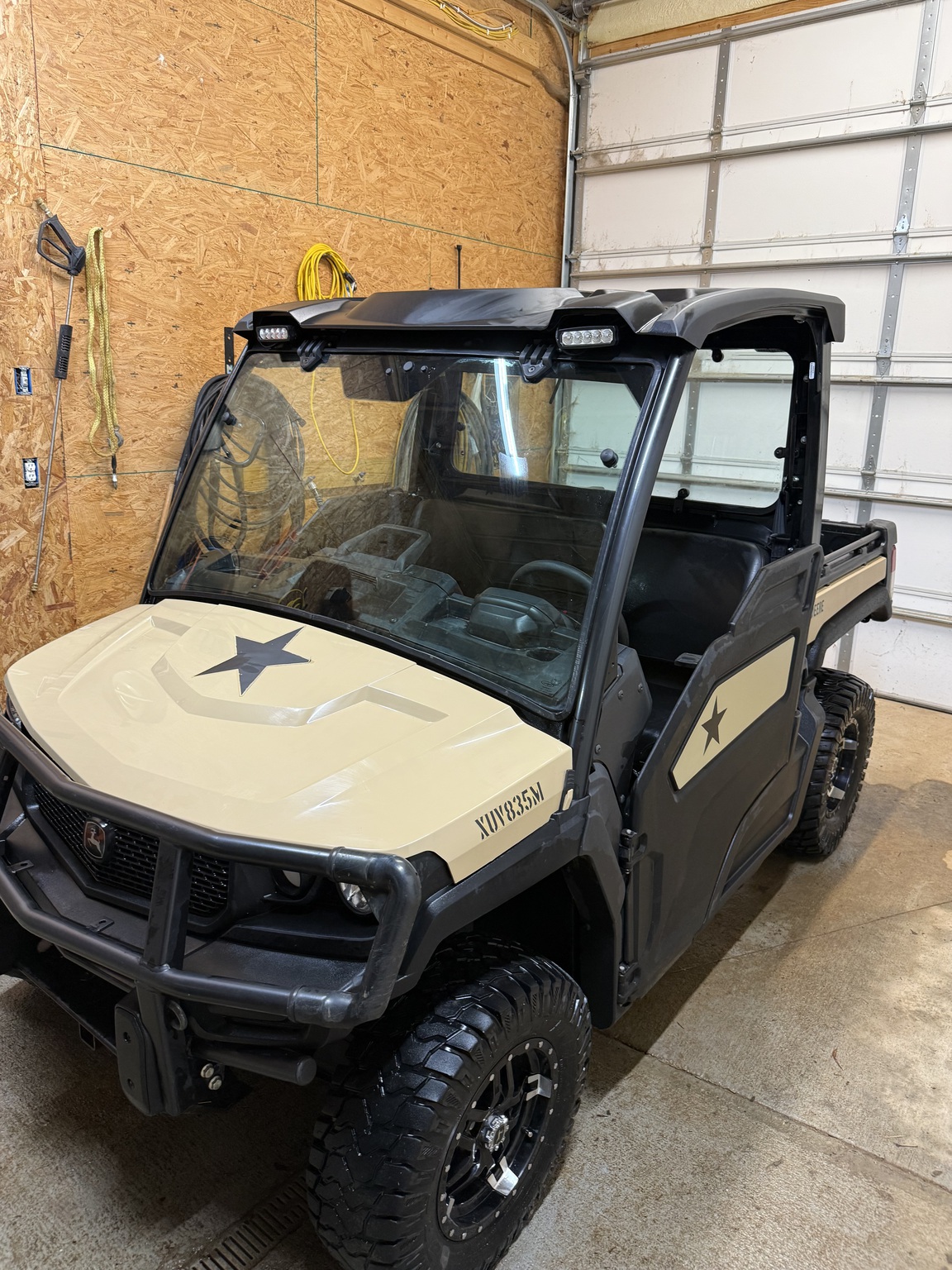 2023 John Deere 835MH Image 1