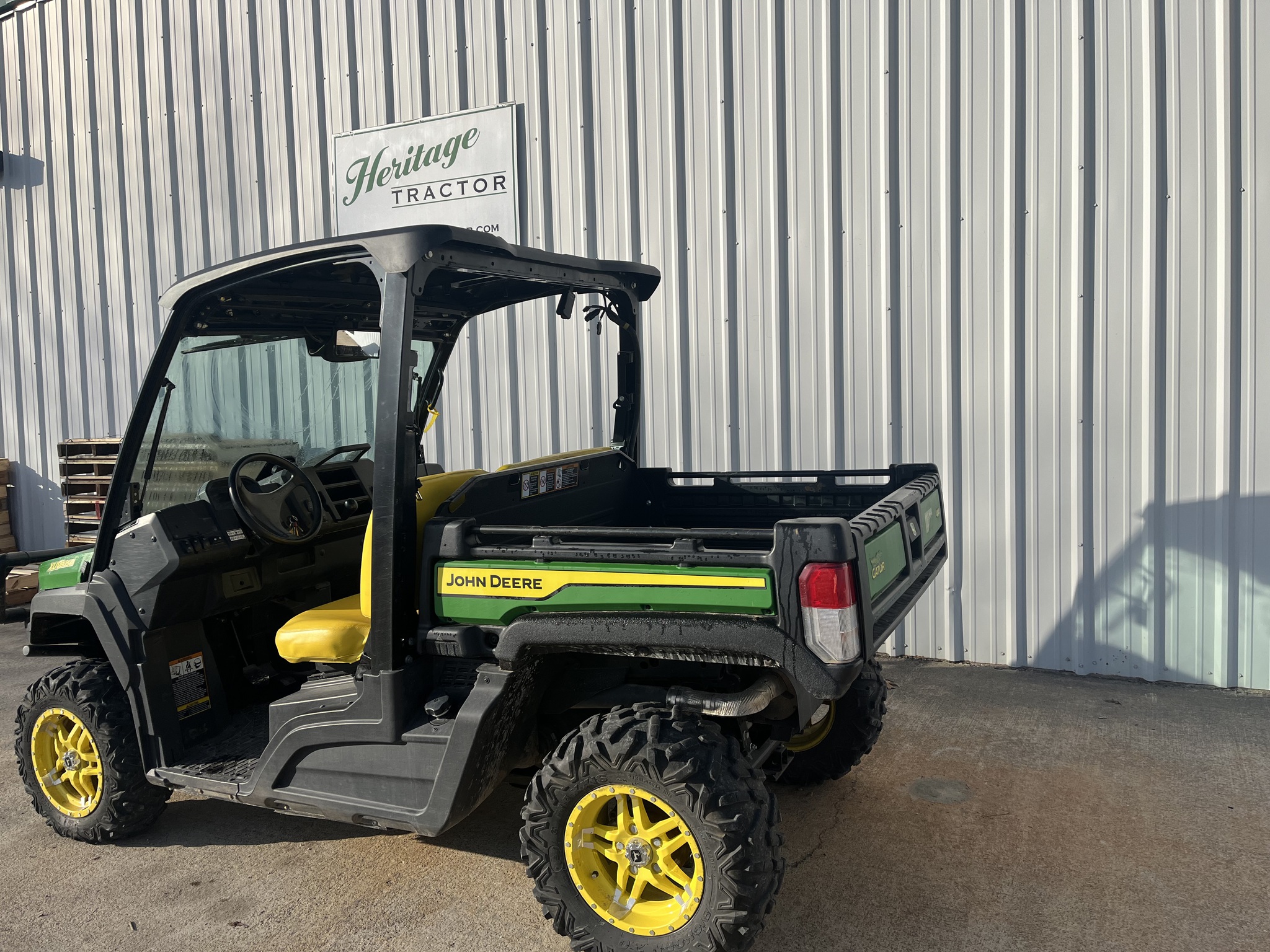  2019 John Deere XUV 835M at Heritage Tractor in West Plains, MO