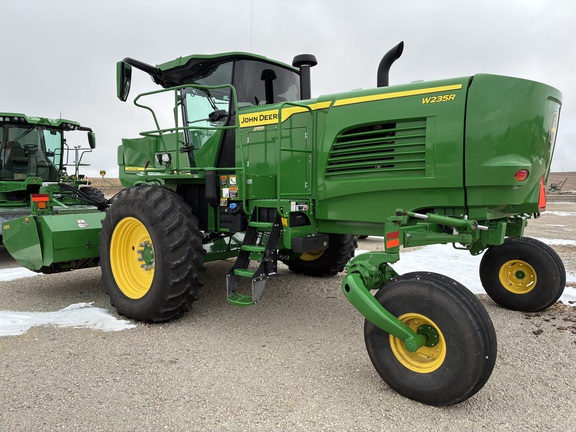 2022 John Deere W235R (3rd thumbnail)