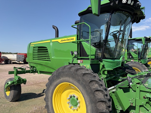 2022 John Deere W235R (3rd thumbnail)