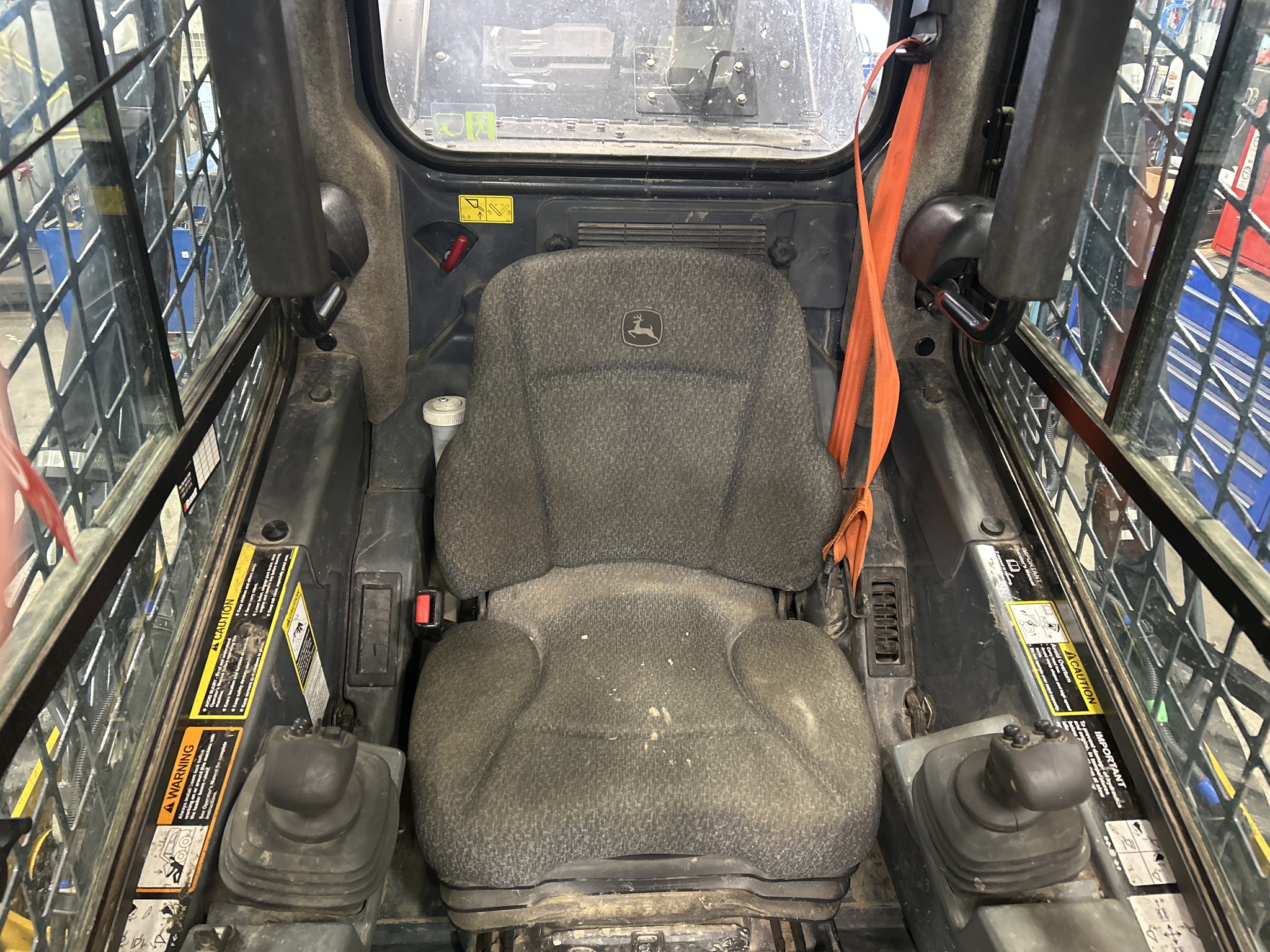 2024 John Deere 331G Image 2