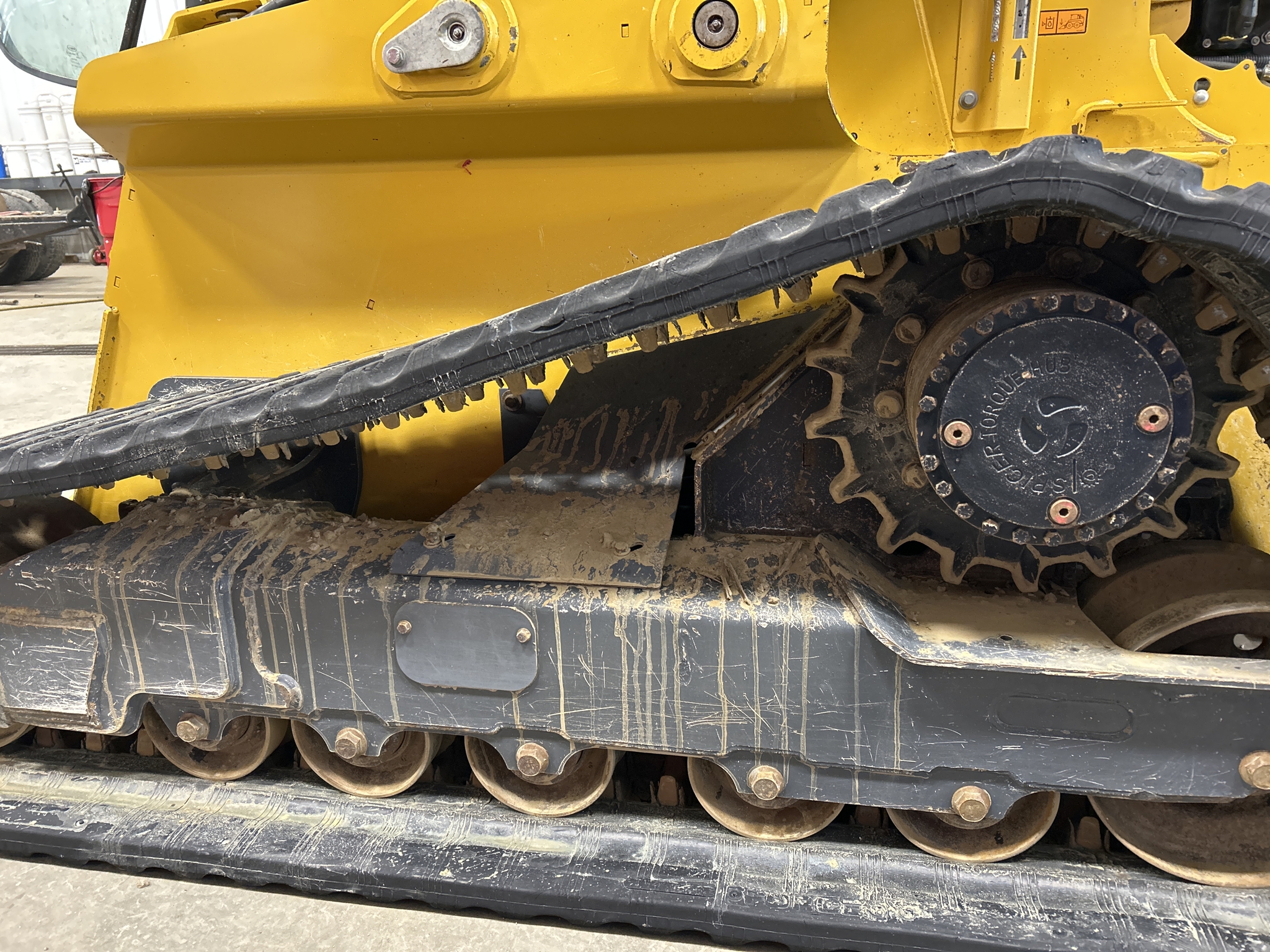 2024 John Deere 331G Image 4