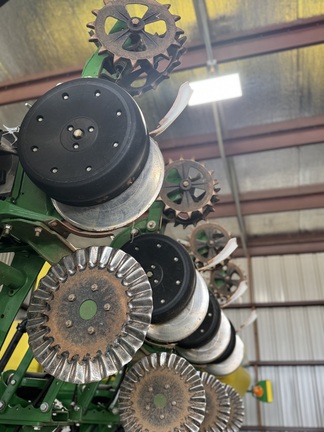 Photo of 2016 John Deere 1795