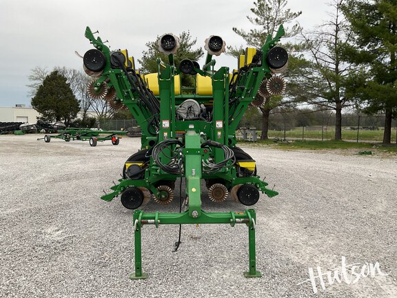 Photo of 2016 John Deere 1795