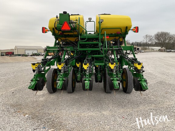 Photo of 2016 John Deere 1795