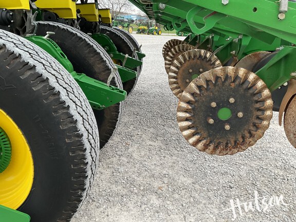 Photo of 2016 John Deere 1795