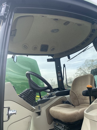 2024 John Deere 4075R Photo 9