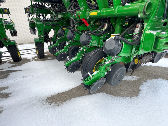 2025 John-Deere 1795