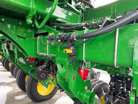 2025 John-Deere 1795