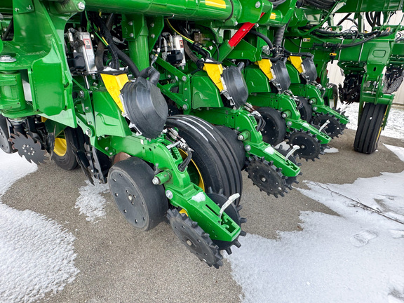 2025 John-Deere 1795