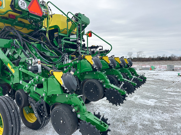 2025 John-Deere 1795