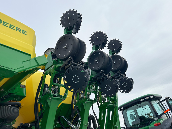 2025 John-Deere 1795