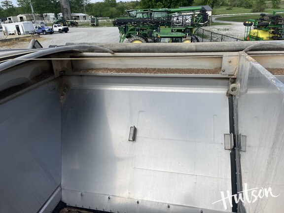 Photo of 2022 John Deere 800R