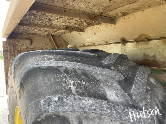 Photo of 2022 John Deere 800R