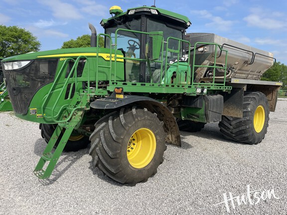 Photo of 2022 John Deere 800R